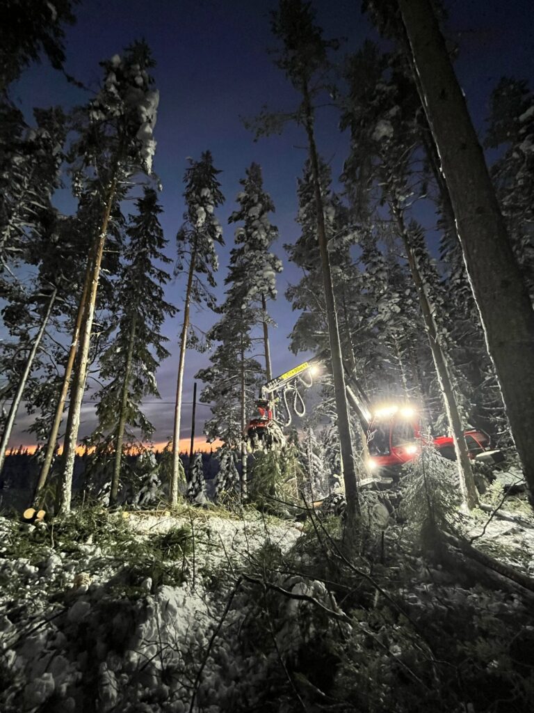 Skogsmaskinförare 3